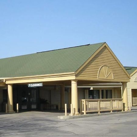 Travelodge By Wyndham Appleton Εξωτερικό φωτογραφία